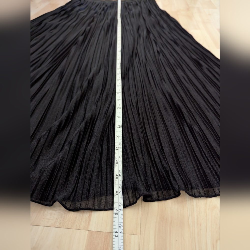 Black Sparkly Long Double Zero Pleated Skirt Size Medium With Short Lined Skirt - Picture 10 of 10